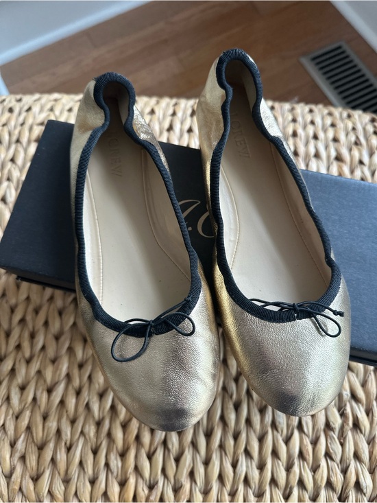 J. Crew Shoes - Jcrew ballet flats and comes with the box!